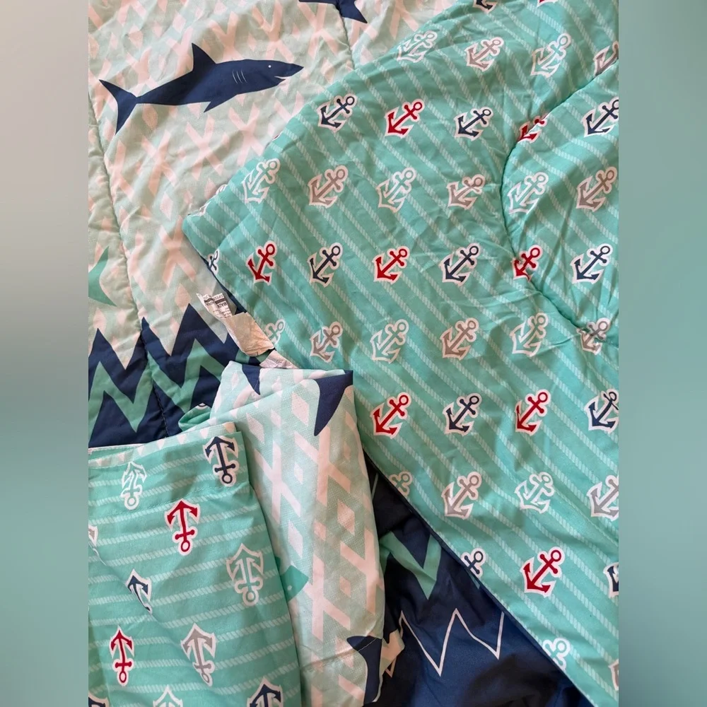 Shark & Anchor Comforter & sheet set - FULL